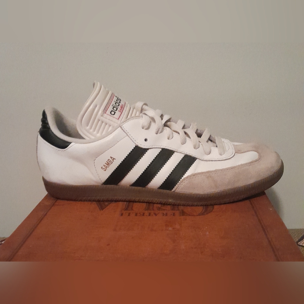 Adidas Sambas, men's 10